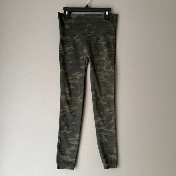 Spanx sz M green fatigue camo Leggings - Picture 1 of 8